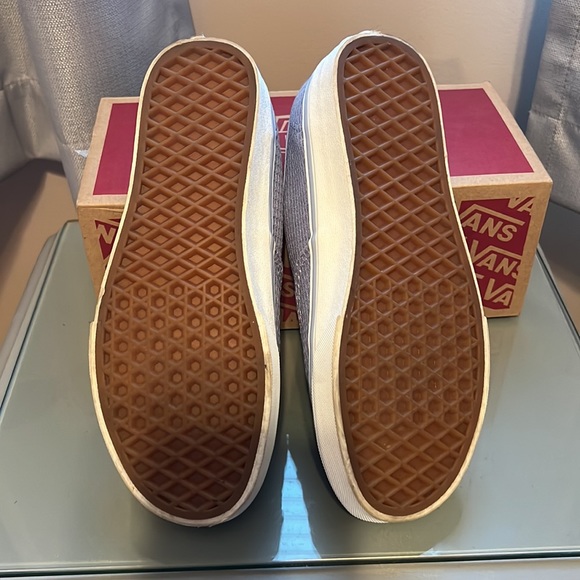 Authentic Vans - Picture 3 of 4